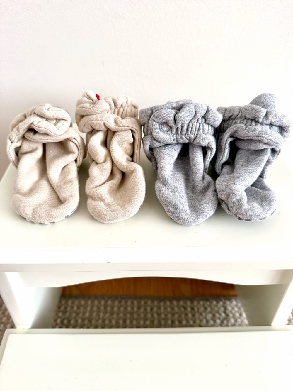 Zutano Organic Cotton Baby Booties Bundle (2 Pairs) 12 Months – Khaki & Gray - Picture 2 of 11